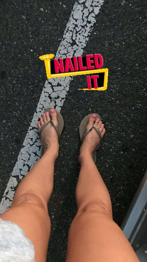Natalie Negrotti Feet